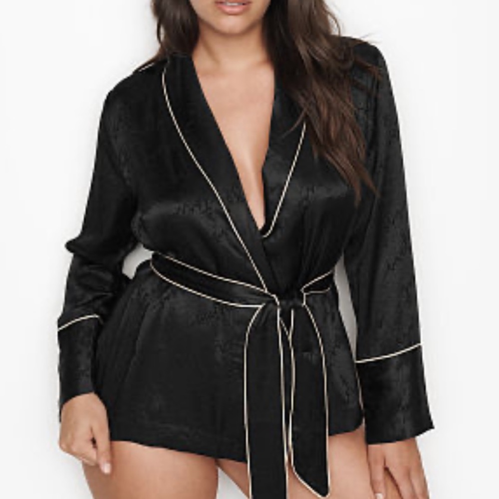 SATIN WRAP TOP